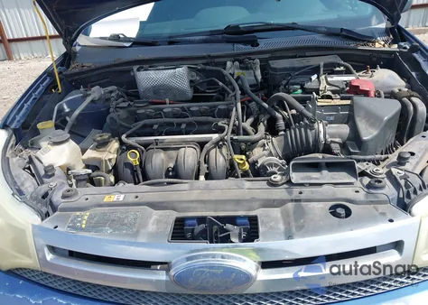 2008 Ford Focus Se/Ses из США, поврежденный, VIN 1FAHP35N18W100434